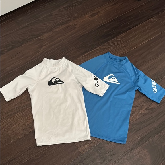 🏄🏼‍♂️ Boys Quicksilver rash guard (2) - Picture 1 of 14